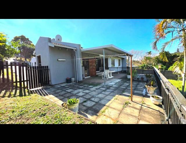 3 BEDROOM SIMPLEX FOR SALE IN ESCOMBE